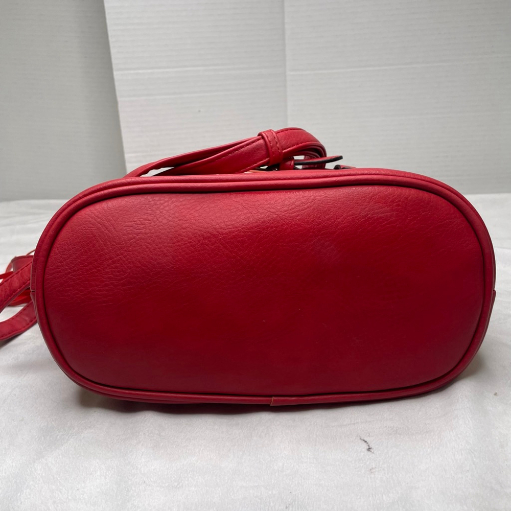 Red Vegan Leather Hobo Bag Gold Tassel Buckle Slouchy Bag Pop of Red Aesthetic - Picture 4 of 15